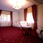 Duet Hotel
